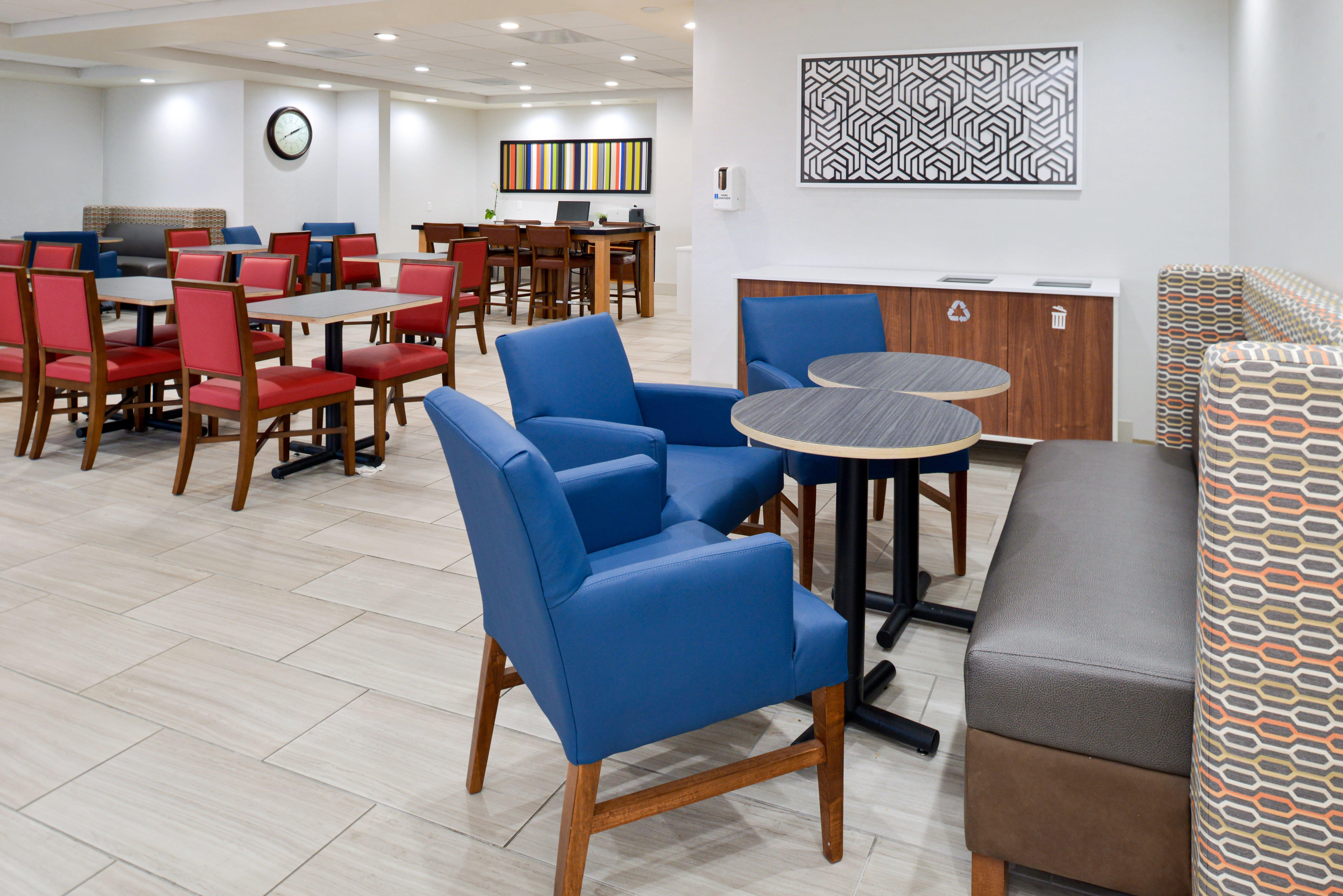 Holiday Inn Express Lodi By Ihg Exterior photo